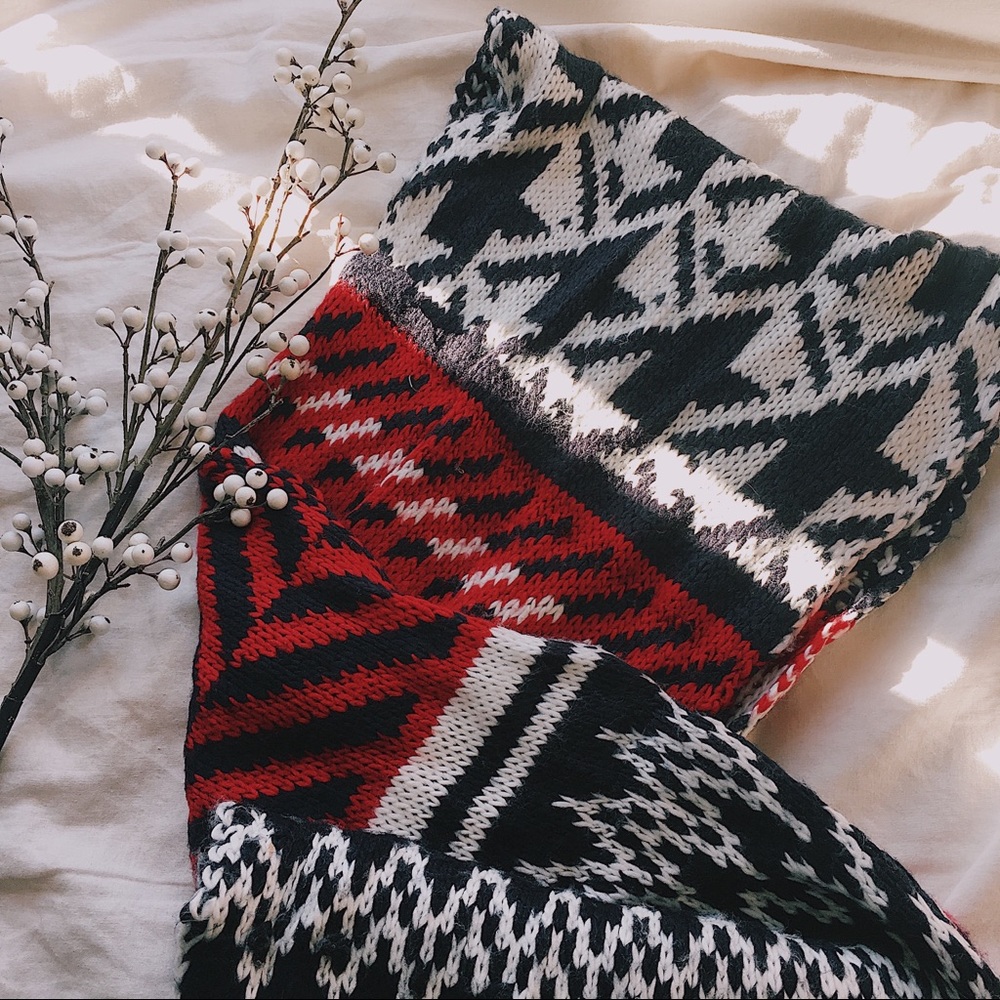 A&F Oversized Christmas Scarf